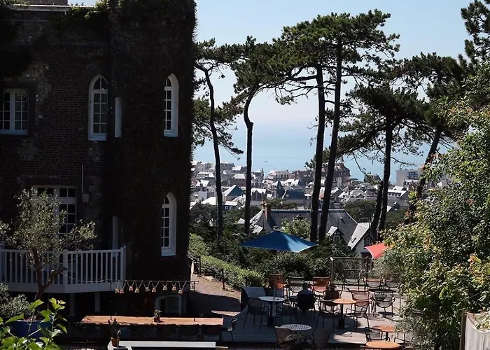 Domaine Saint Clair - Le Donjon 4*