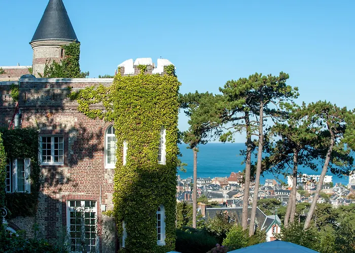 Domaine Saint Clair - Le Donjon Hotel 4*