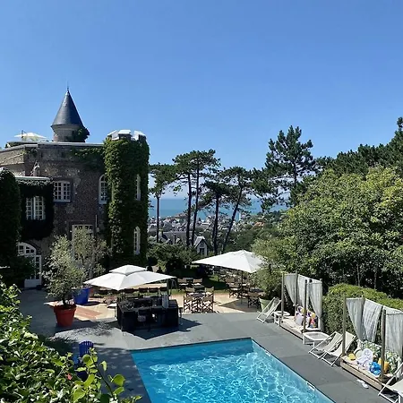 Hotel Domaine Saint Clair - Le Donjon 4*