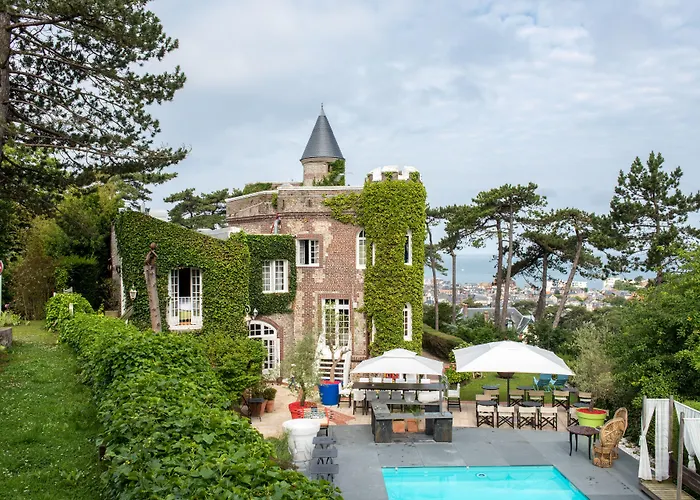 Domaine Saint Clair - Le Donjon 4*